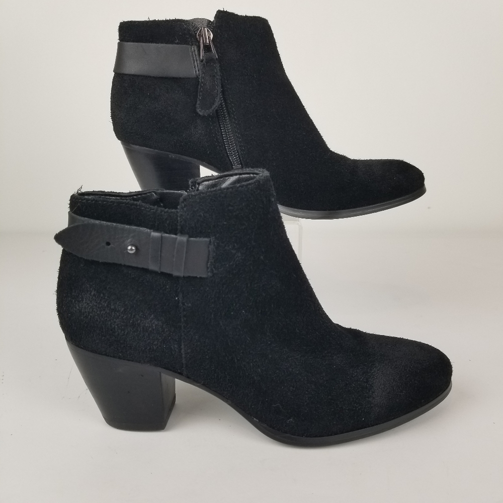 Guess Veora‎ Black Suede Booties